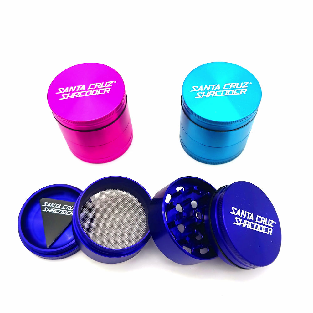 4 Part Santa Cruz Shredder style aluminium grinder medium size with sharp diamond teeth, magnetic lid, and durable metal body for smooth grinding.