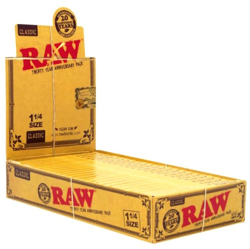 Raw Classic Paper 20TH ANNIVERSARY  1 1 /4 Size 24 Per Box