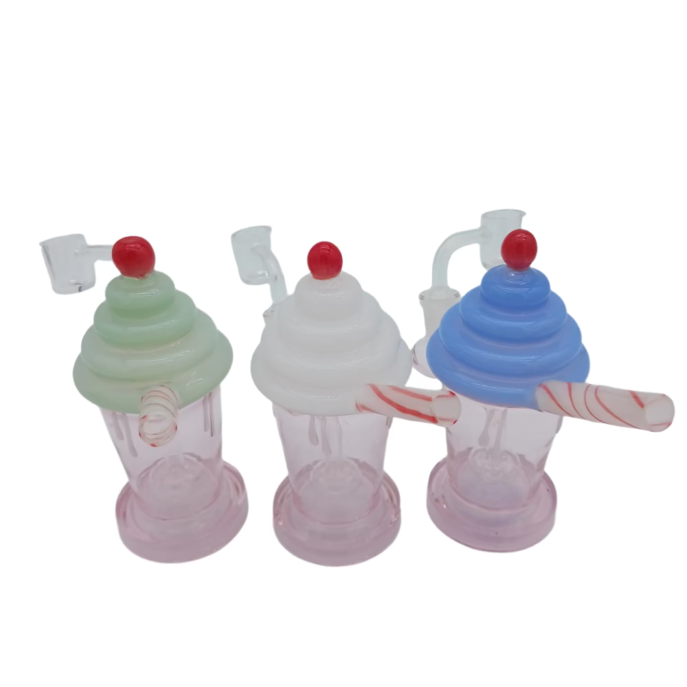 Ice cream design dab rig water pipe made from durable borosilicate glass with 14mm male banger for smooth vapor and stable concentrate use.