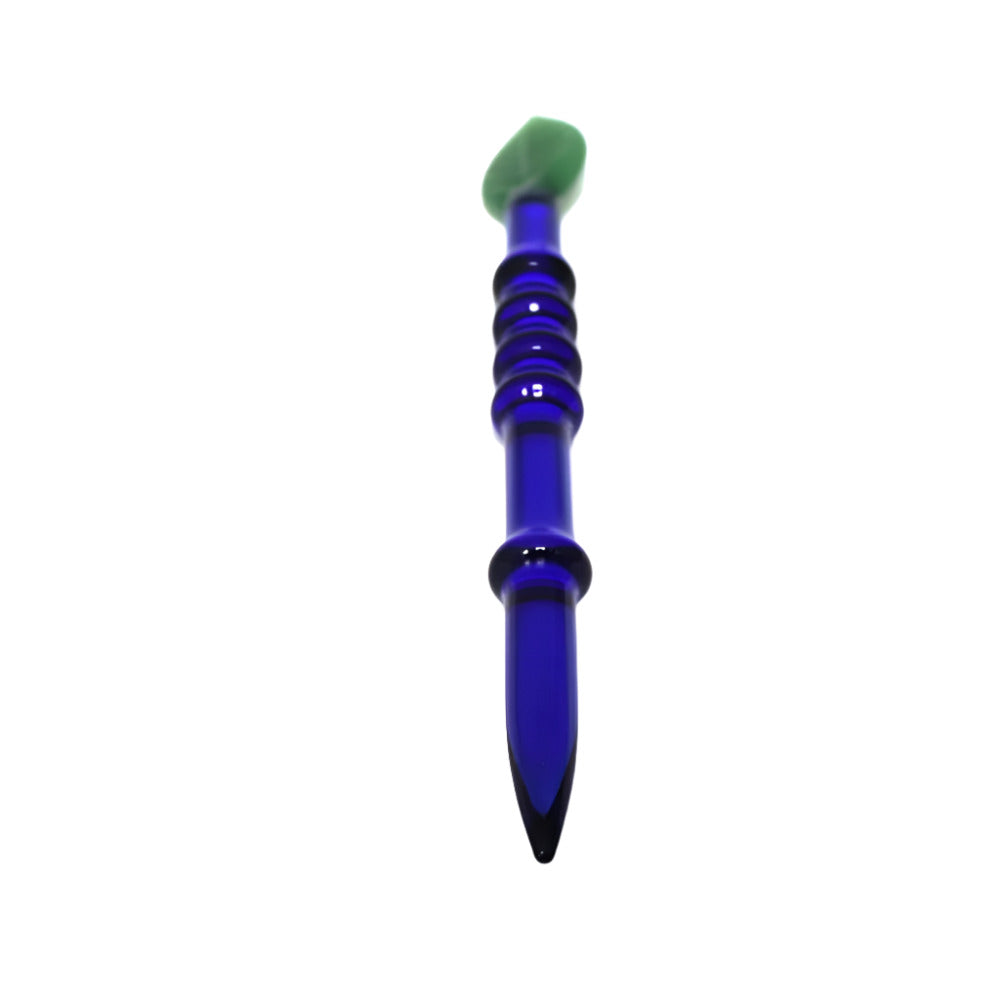 Leaf art glass dab tool with durable heat resistant glass elegant botanical design compact stylish and easy for smooth precise handling