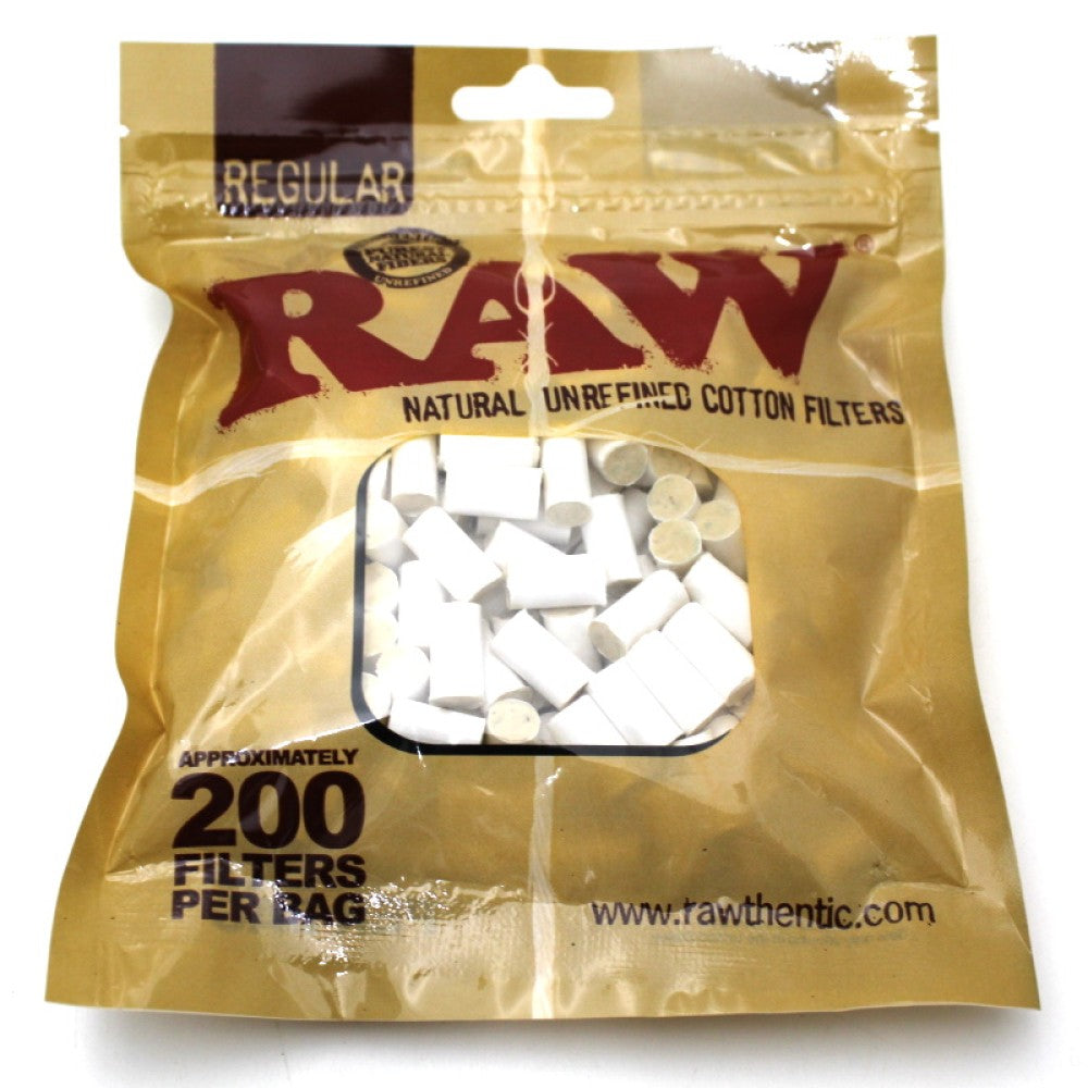 RAW Regular Natural Cotton Filters 200 per bag made from unrefined natural cotton for smooth and consistent filter performance.