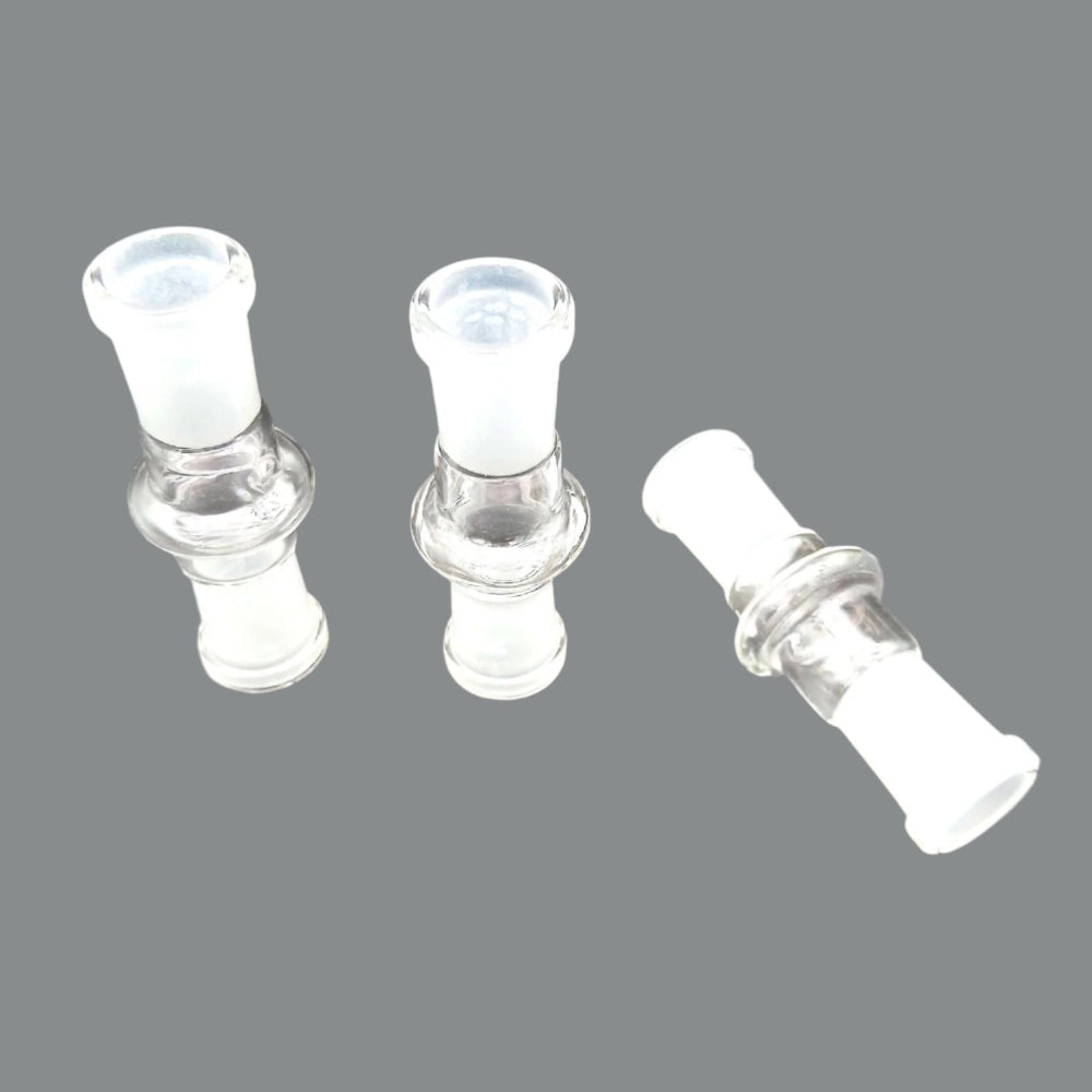 14mm female to female glass connectors adapter made from durable borosilicate glass, designed for secure fitting and smooth airflow in water pipe setups.
