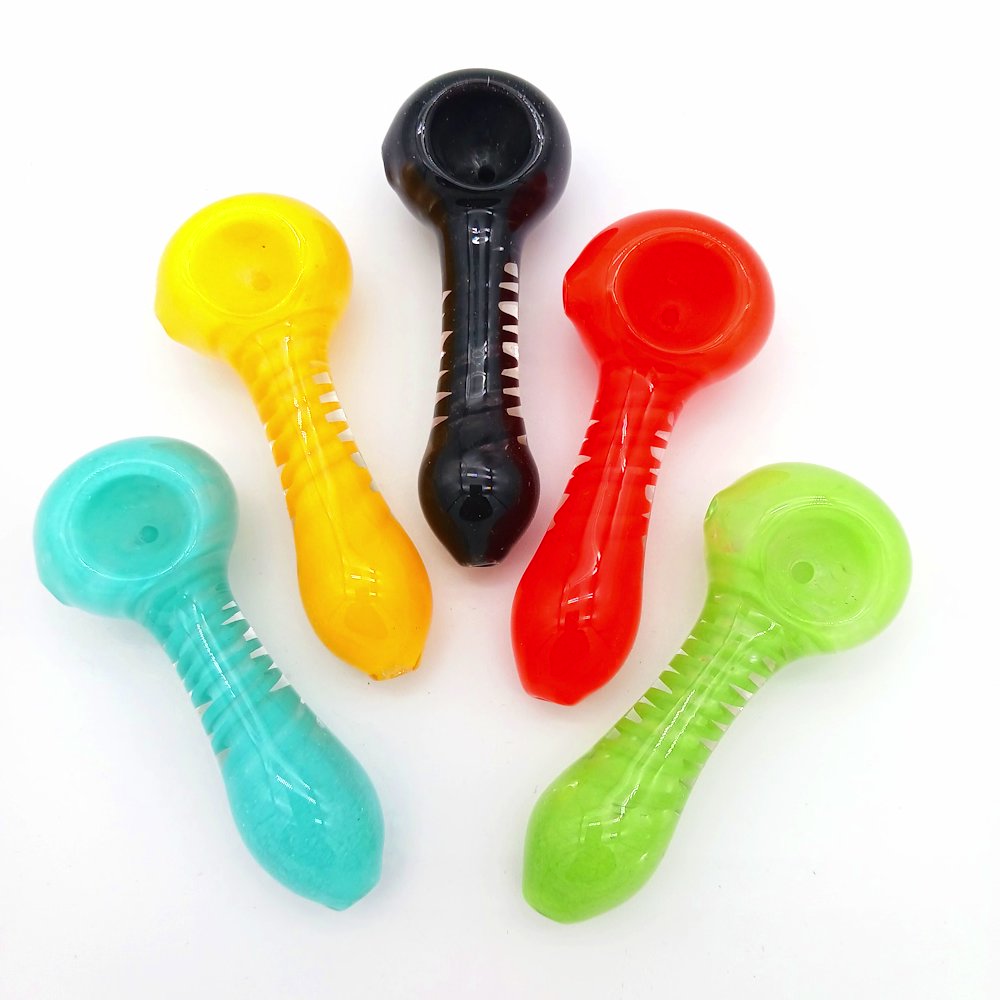 3.5" Spiral Design Solid Color Glass Hand Pipe