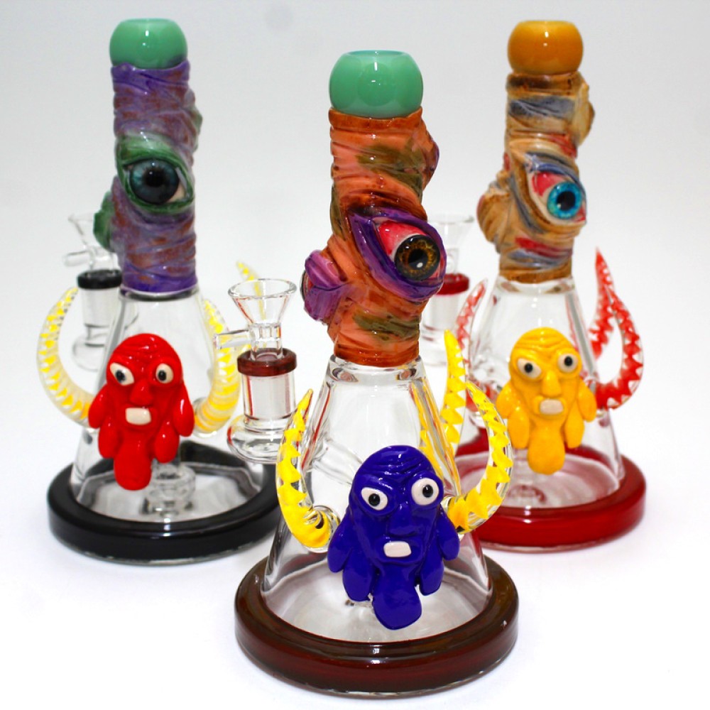 9'' Beaker Base With 3 Horns 3 Eyes Decorated Water Pipe G-G