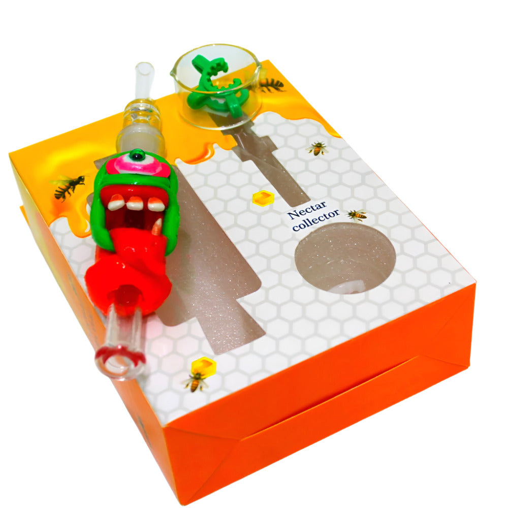 Bee monster design straw kit with screw titanium nail durable heat-resistant construction portable kit design easy assembly for strong and efficient use.