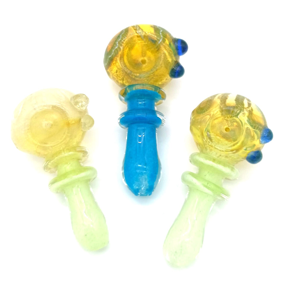 Big Head Step Design Heavy Duty Glass Hand Pipe made from durable borosilicate glass with stepped head design, compact, strong, heat-resistant pipe.
