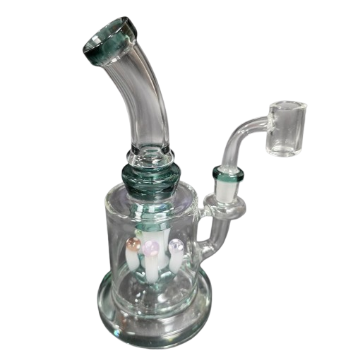 Flat bottom glass mushroom percolator dab rig water pipe with 14mm quartz banger, designed for stable use, smooth airflow, and clean vapor filtration.