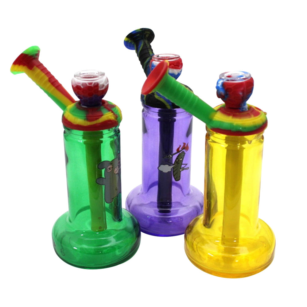 Glass water pipe with silicone top and 14MM male bowl, durable borosilicate construction, heat-resistant grip and smooth water filtration system.