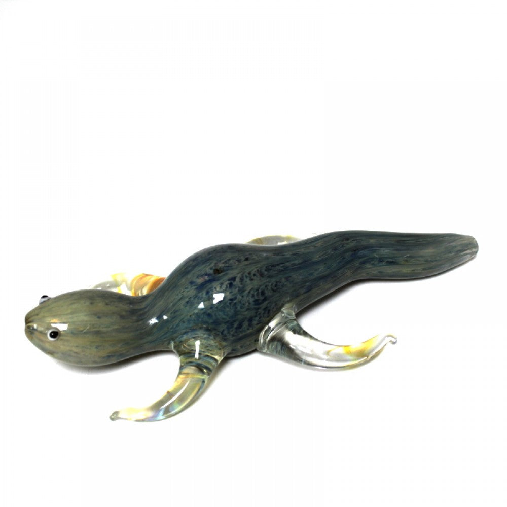 Lizard Glass Hand Pipe with Artistic Lizard Design and Durable Borosilicate Glass Construction**