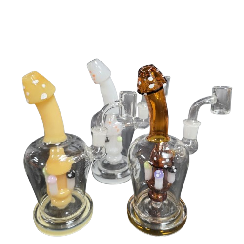 Design mushroom percolator dab rig water pipe with 14mm male banger, crafted for smooth filtration, unique design, and clean vapor delivery.
