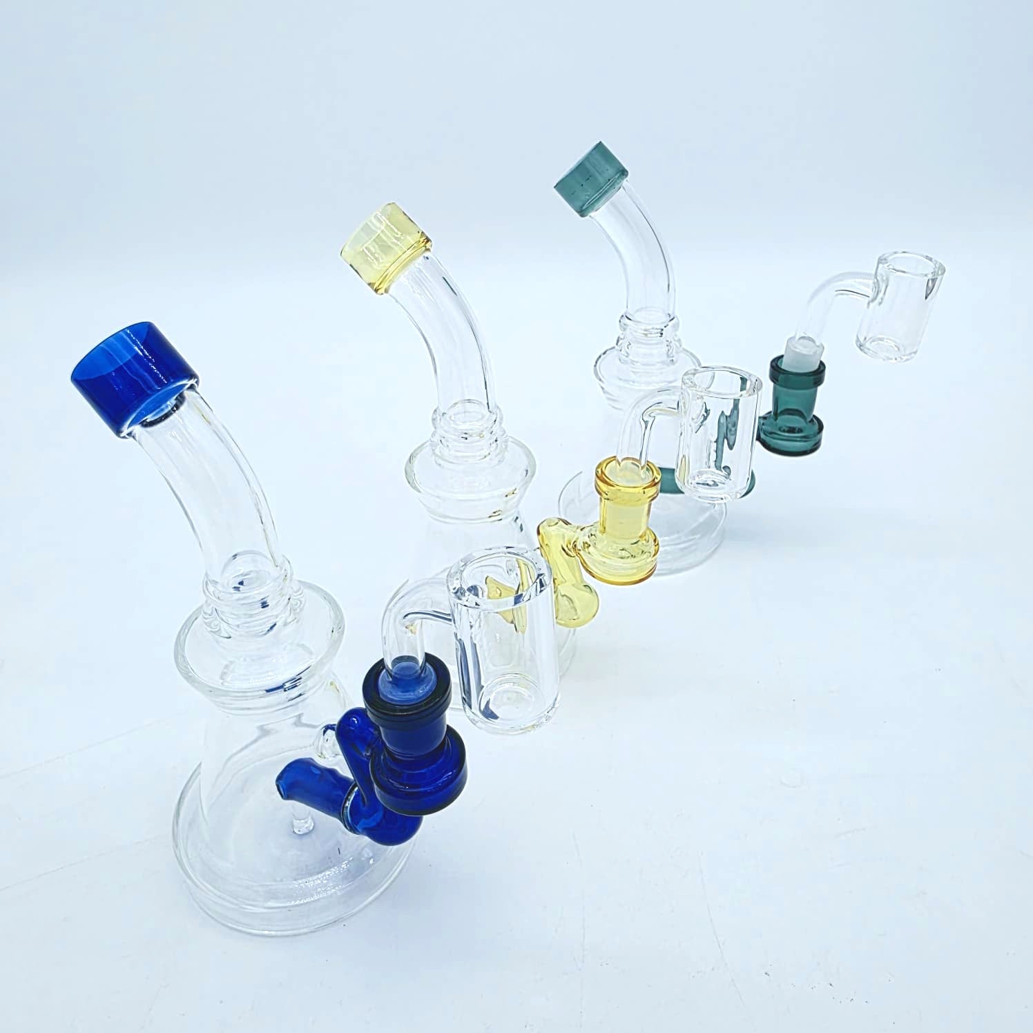 New design dab rig water pipe made of premium glass with modern stylish structure, water filtration system, and smooth airflow for clean smoking experience.