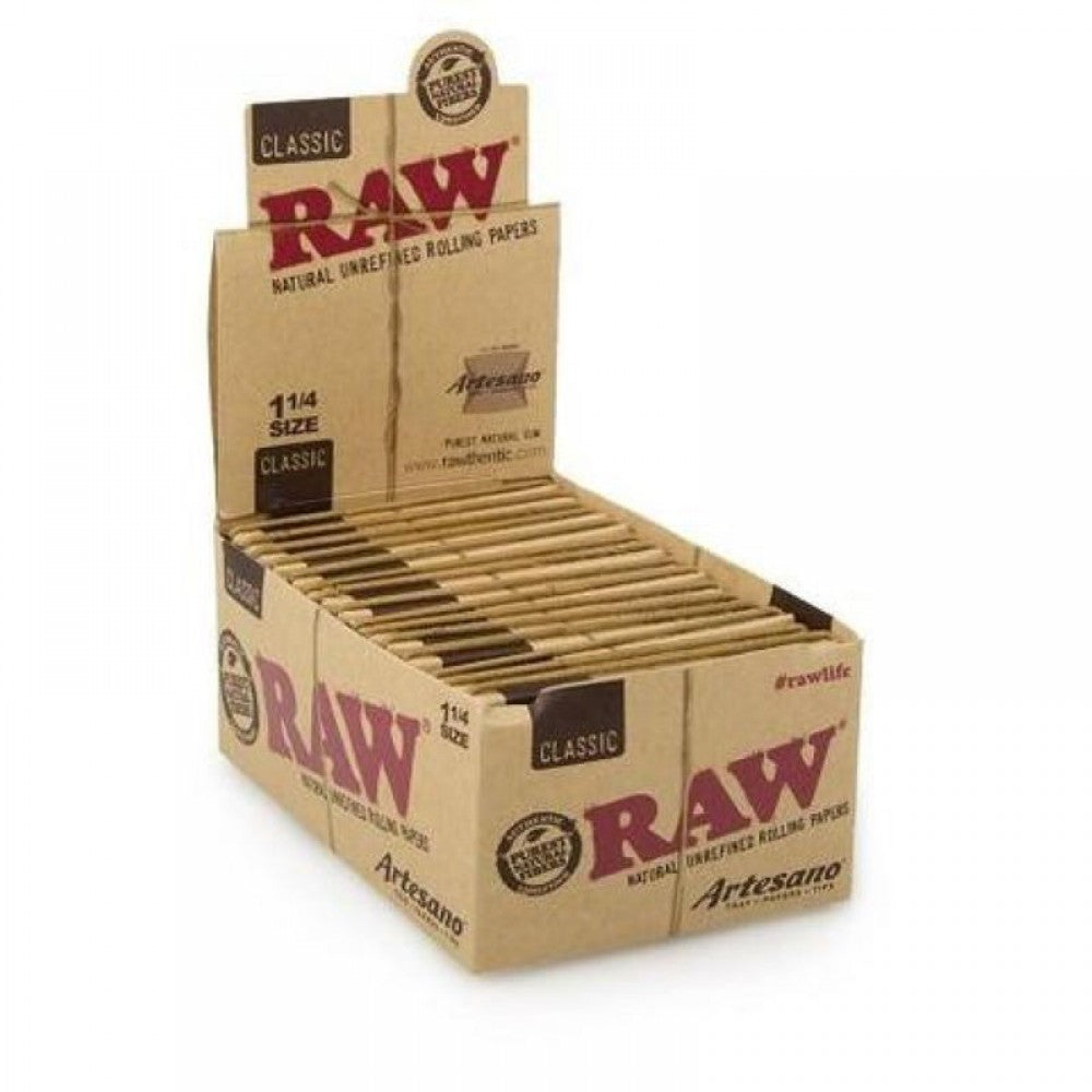 RAW Classic Artesano 1¼ Size rolling kit featuring papers, tips, and a built-in tray in a convenient all-in-one pack made from natural unbleached paper.