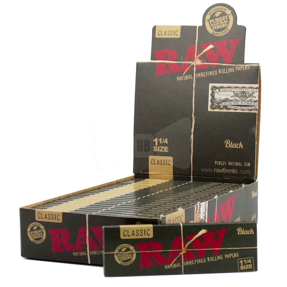 RAW Classic Black 1¼ Size rolling papers featuring 50 leaves per pack with ultra-thin paper for a smooth and even burn.
