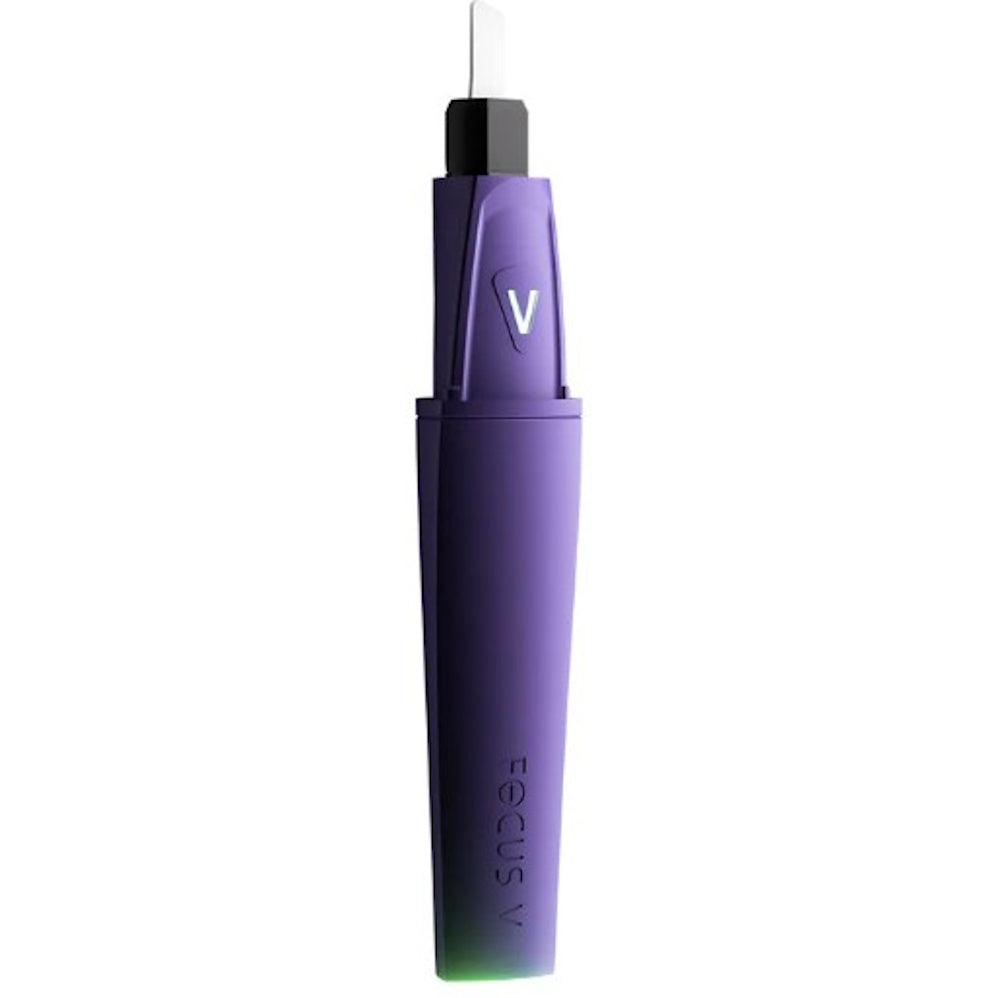 Saber by Focus V Electronic Dab Tool featuring a rechargeable battery, precision heating element, and ergonomic design for effortless concentrate handling.