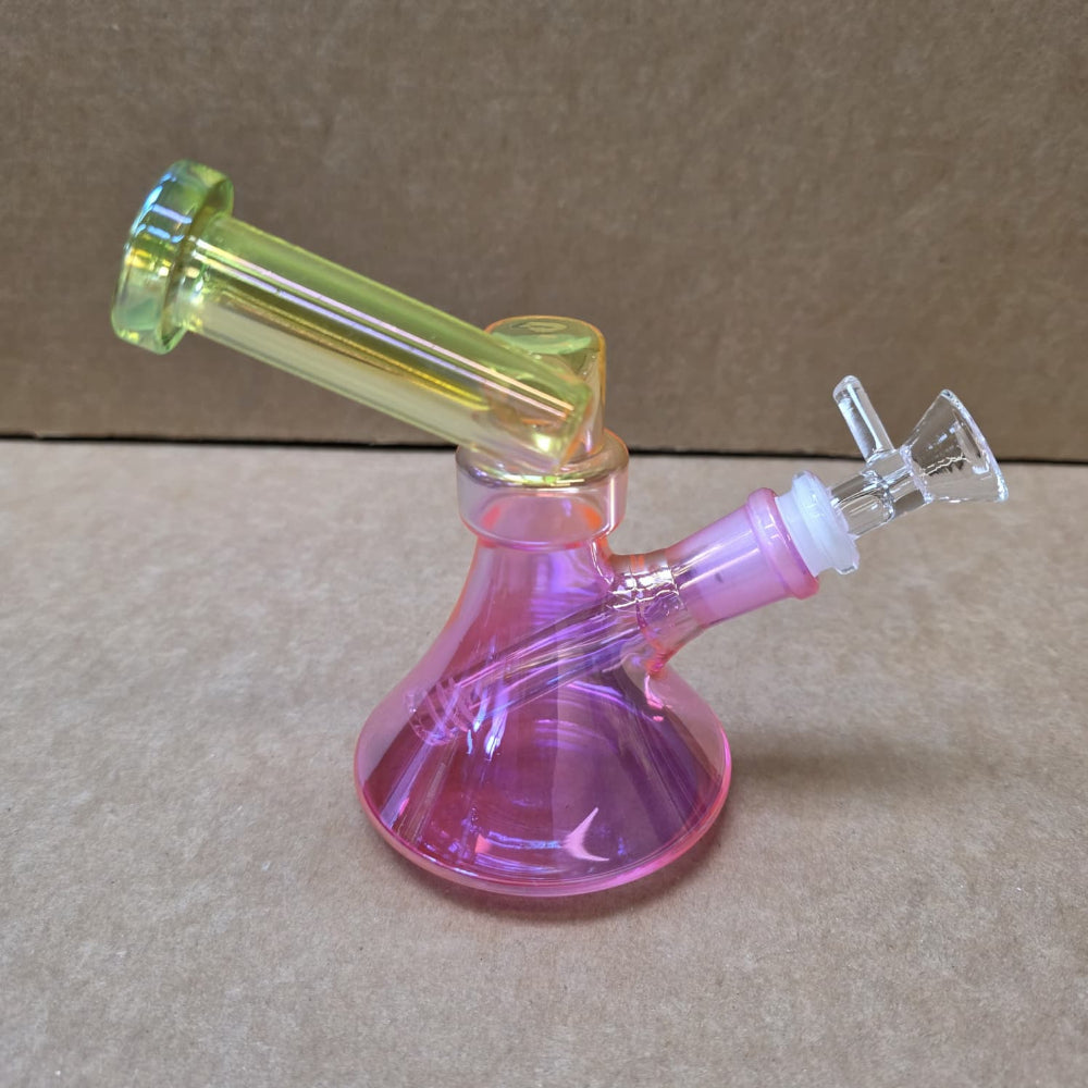 Glass dab rig with side arm design for stable use and clean vapor filtration.