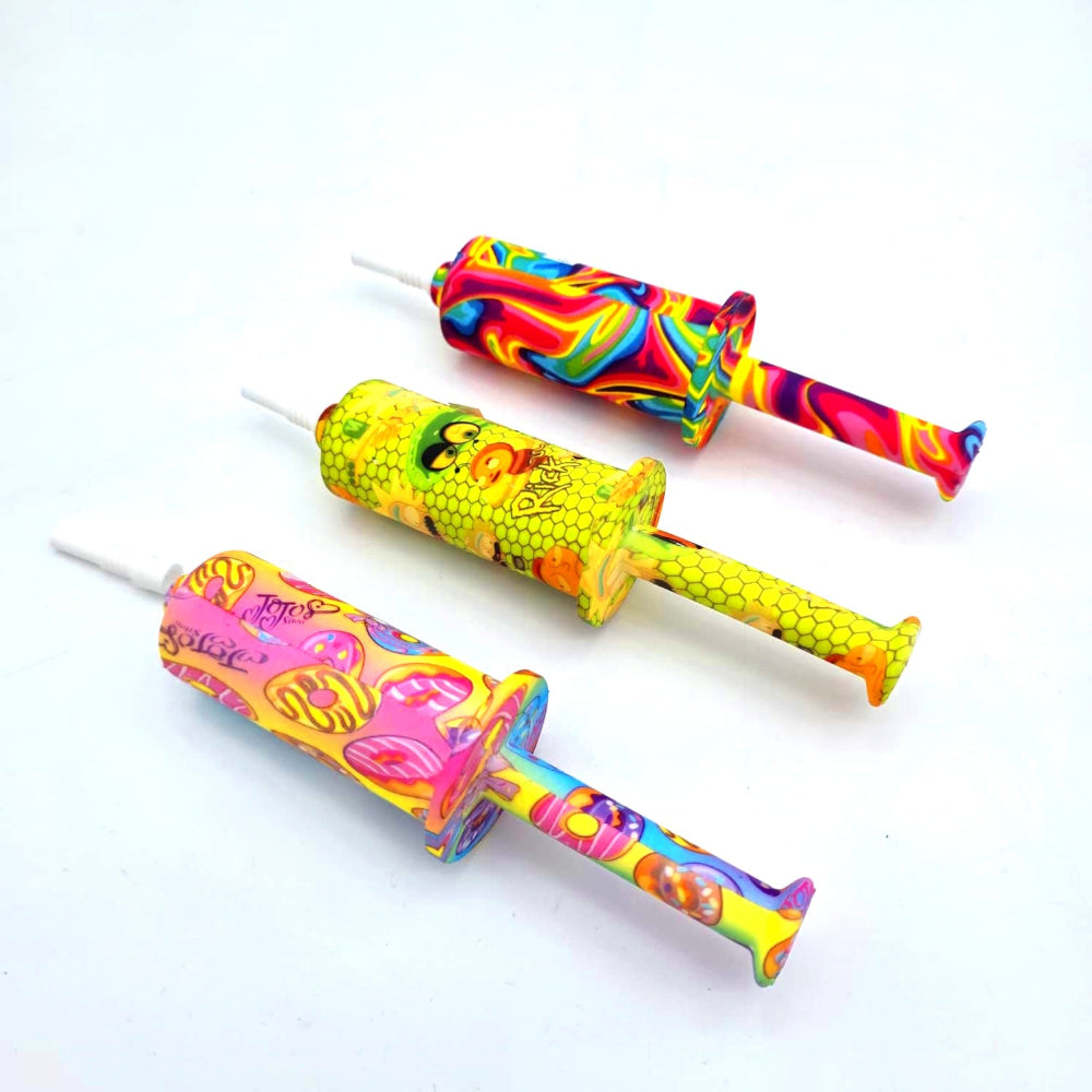 Silicone injection design straw kit with 10mm ceramic nail for portable use, durable build, and smooth concentrate vaporization.