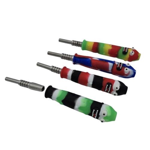 Silicone mini cucumber honey straw with 14mm nail designed for portable use, durable build, and smooth concentrate vaporization.